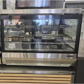 Кондитерская витрина Tefcold LCT900F-P/BLACK Б/У