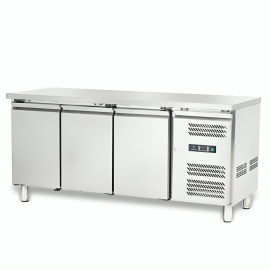 Стол холодильный 3-дверный Hurakan HKN-GXRC3GN